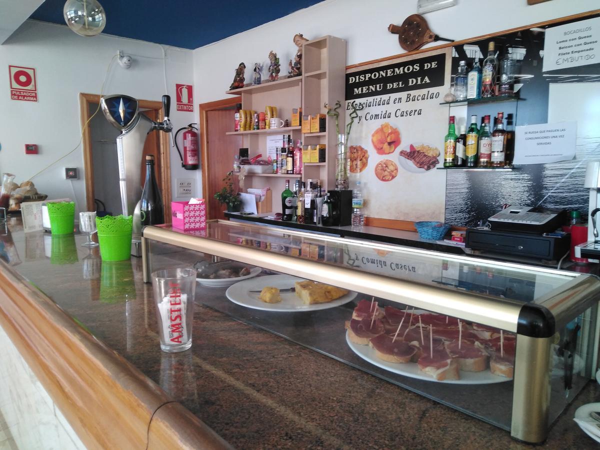 Hostal El Tropezon Matallana de Valmadrigal Zewnętrze zdjęcie