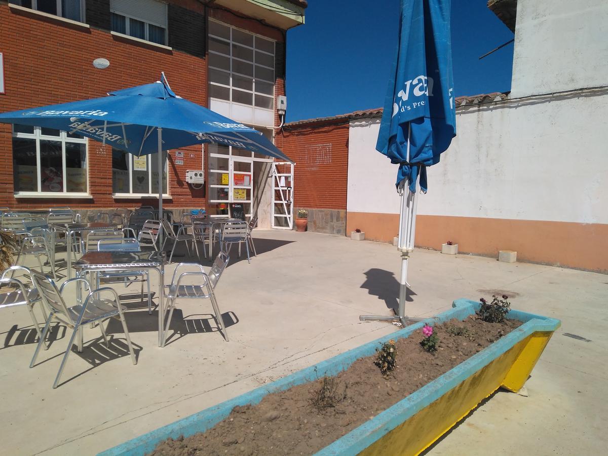 Hostal El Tropezon Matallana de Valmadrigal Zewnętrze zdjęcie