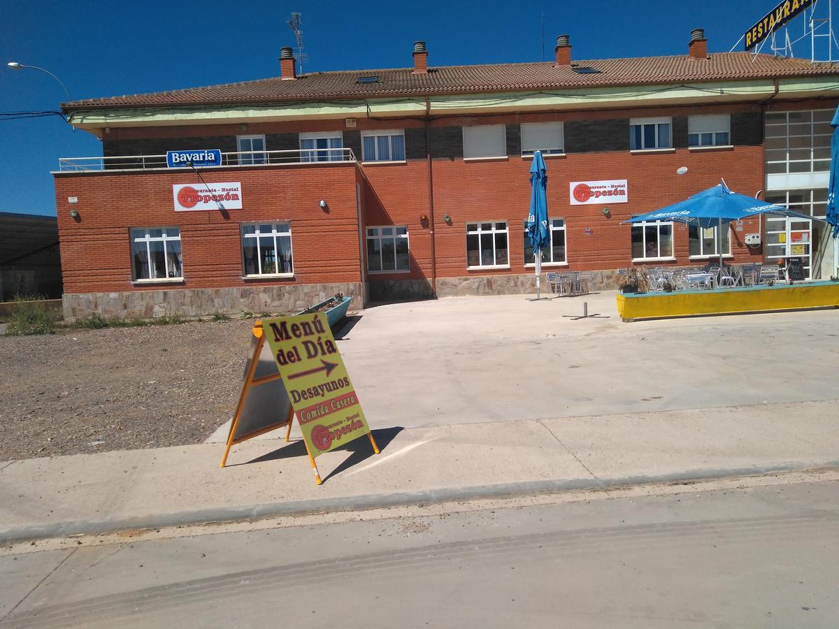 Hostal El Tropezon Matallana de Valmadrigal Zewnętrze zdjęcie