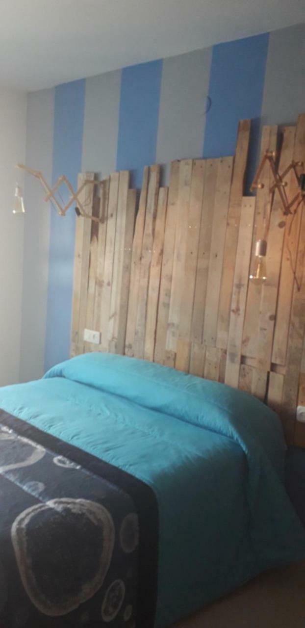 Hostal El Tropezon Matallana de Valmadrigal Zewnętrze zdjęcie