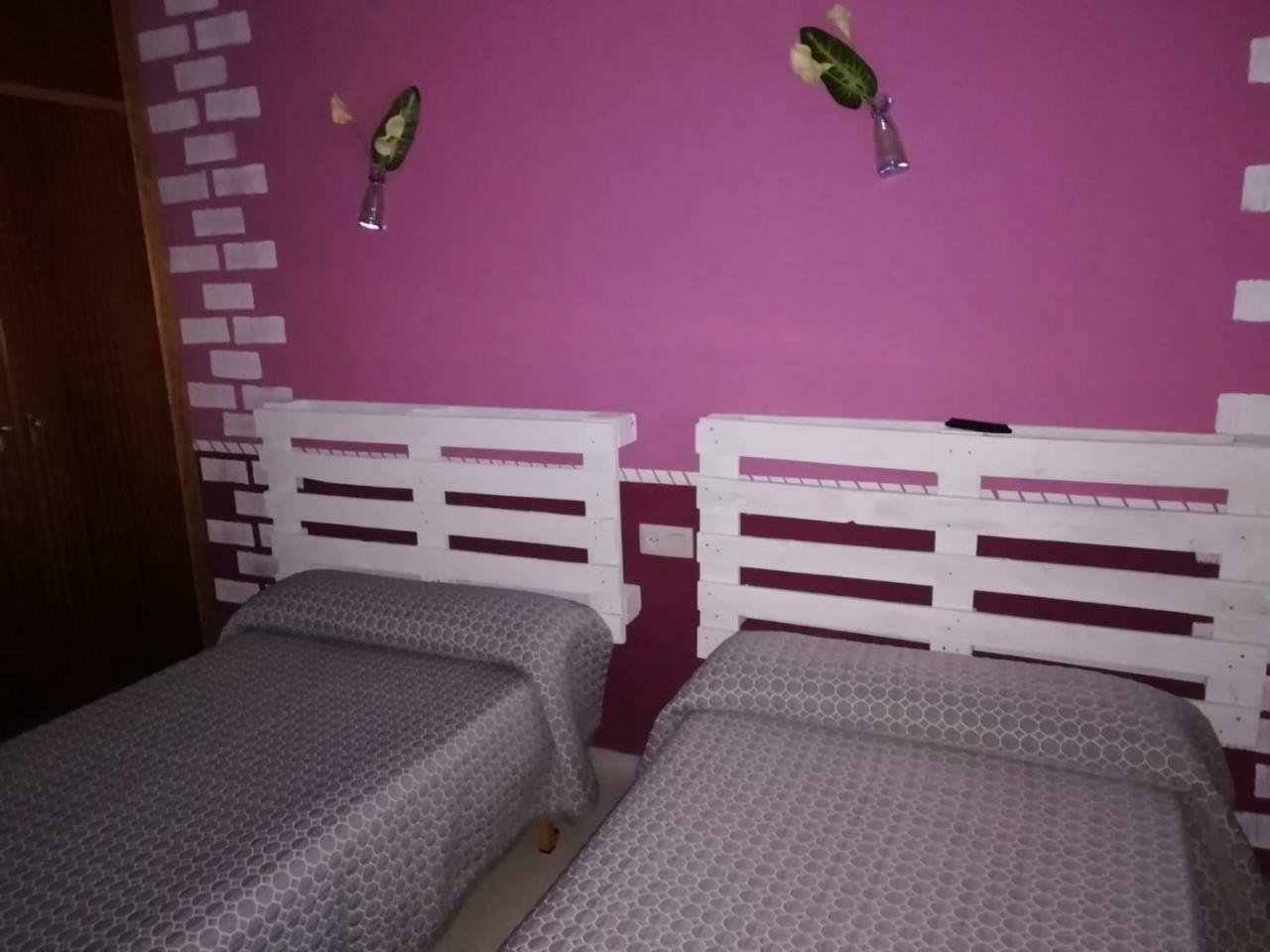 Hostal El Tropezon Matallana de Valmadrigal Zewnętrze zdjęcie